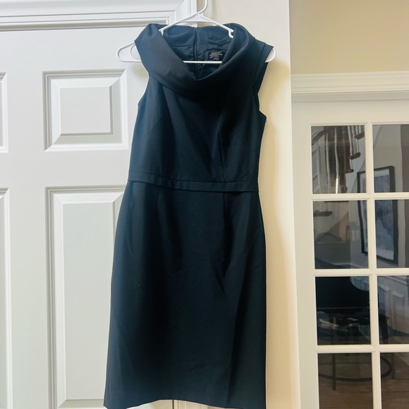 Tahari ASL Dresses & Skirts - Elegant Black Tahari 4P Sleeveless Dress